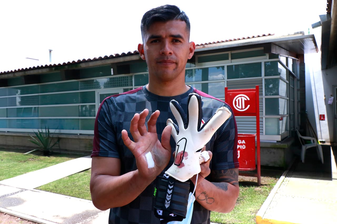 Luis García causa baja del Toluca tras choque con Orbelín Pineda