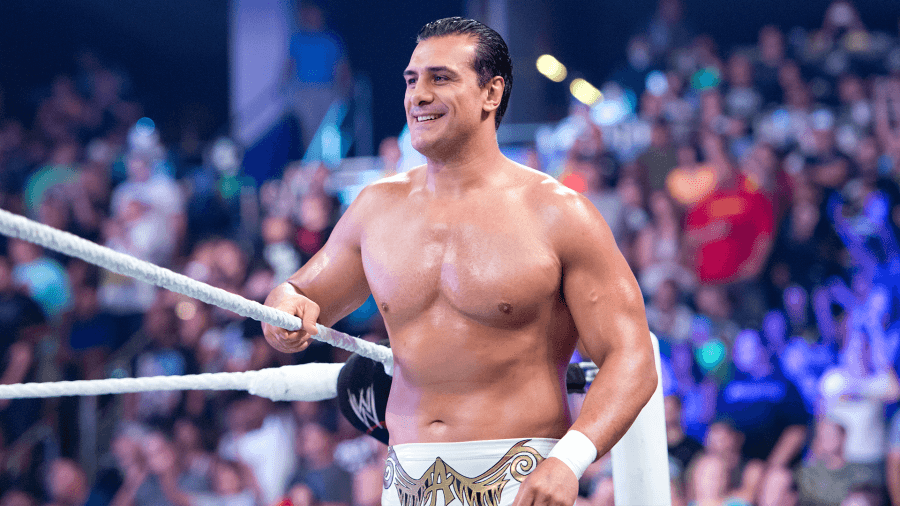 Defendió su título en cuatro ocasiones hasta que lo pierde contra ‘Último Guerrero’. Se desatan rumores sobre si habría firmado contrato con la World Wrestling Entertainment (WWE), pero el confirmó haber firmado por cuatro años con CMLL y ahí seguiría.