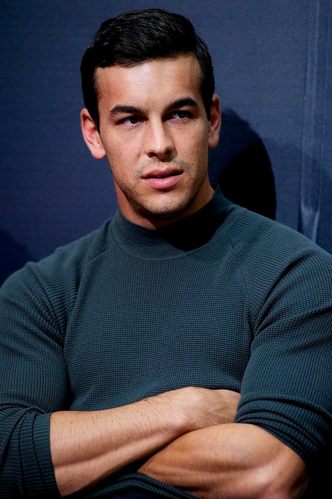 El director se encargó de sumar a Mario Casas a su nuevo proyecto, con quién ya había trabajado en ‘Contratiempo’.
<br>