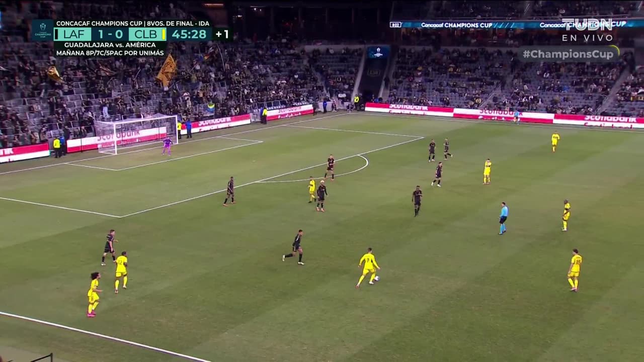 ¡TIRO ATAJADO! disparo por Ryan Hollingshead.