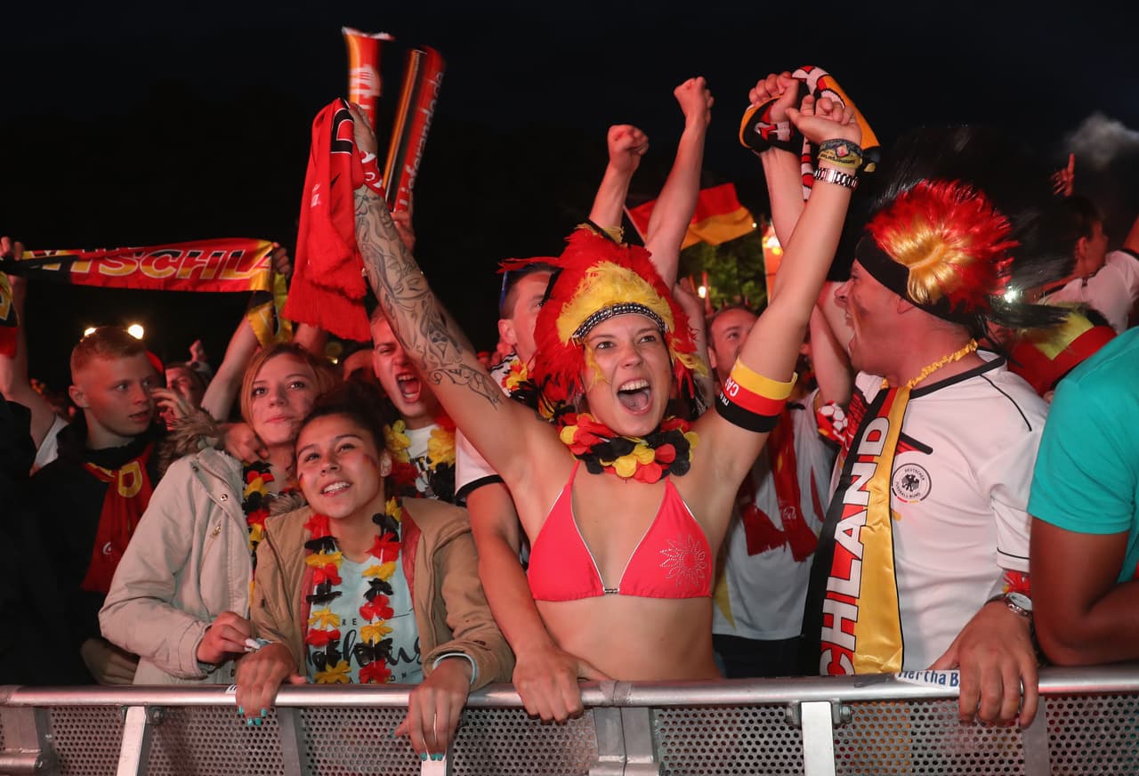 Te presentamos las mejores imágenes con las guapas aficionadas alemanas que podremos disfrutar durante la Copa del Mundo Rusia 2018