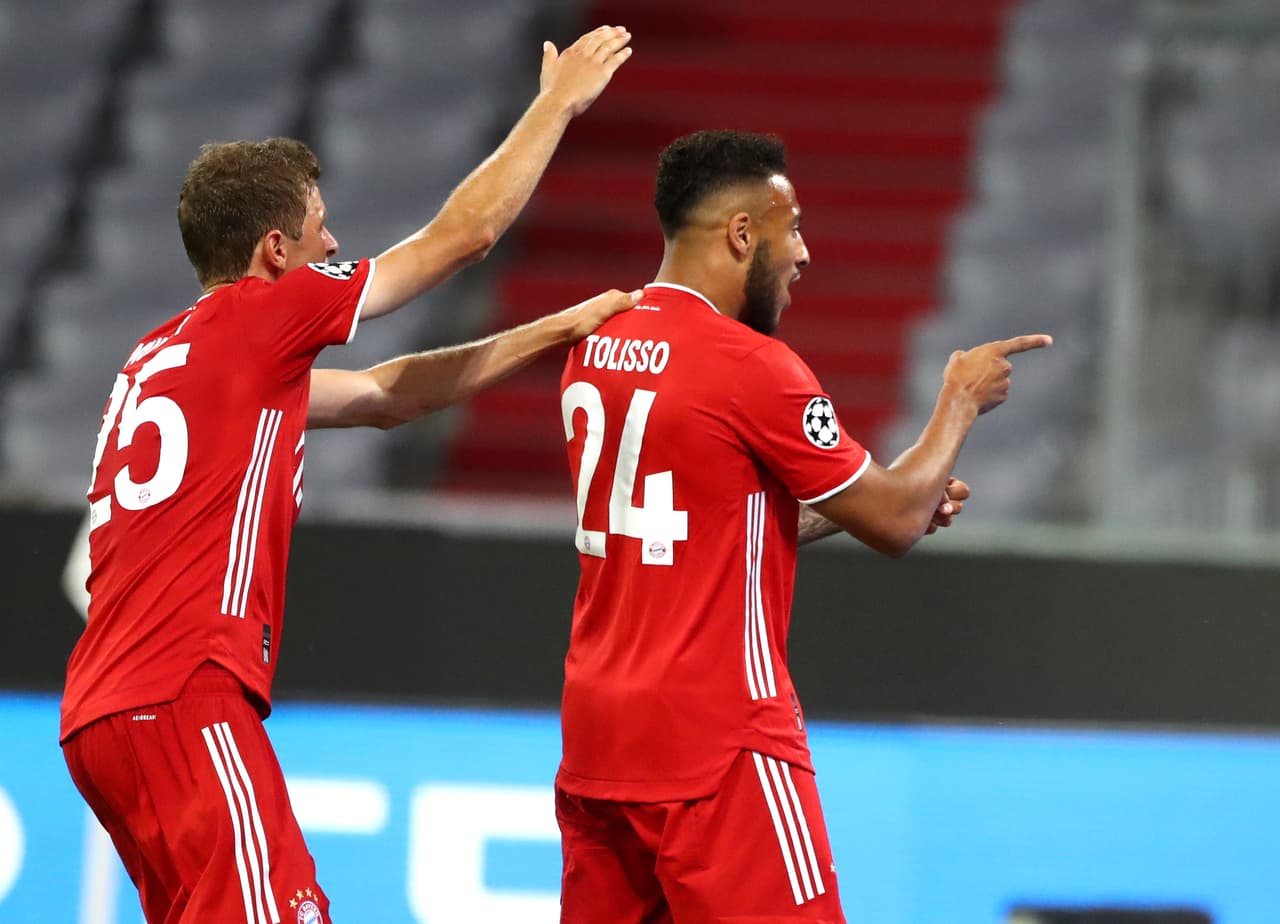 Lewandowski mandó un centro venenoso que Tolisso convirtió de volea.