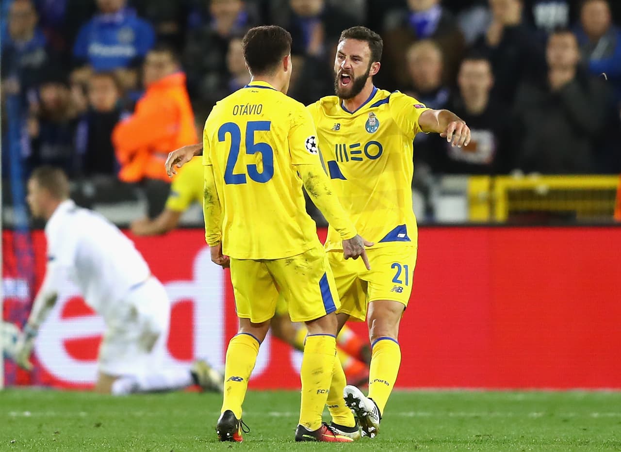 Layún y sus compañeros saben que tienen que estar unidos para superar al Copenaghe, con el que empataron en casa, igualan en puntos pero que los supera por goles a favor en la lucha por el segundo lugar en el grupo G.