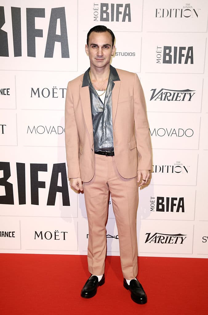 Sherlock Holmes regresa a la pantalla, pero esta vez será con una nueva serie de Netflix titulada ‘The Irregulars’.
<br>