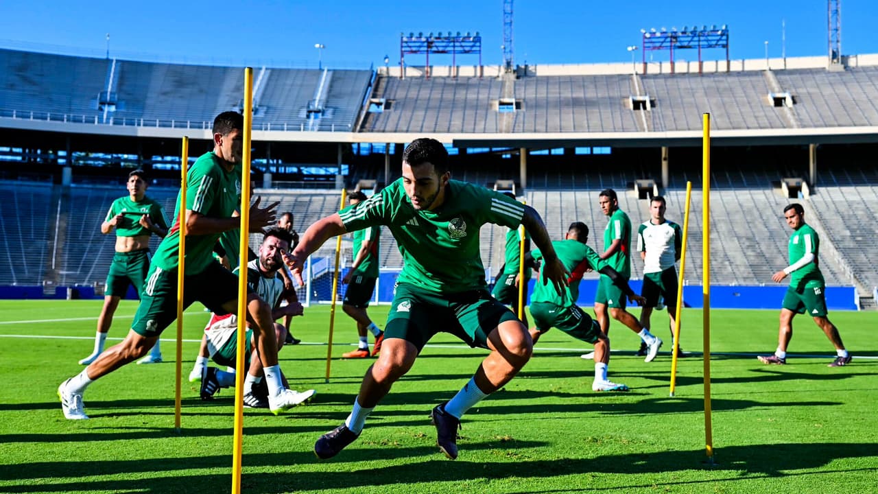 ¡Regresa Montes! Lozano perfila alineación para el México vs. Costa Rica