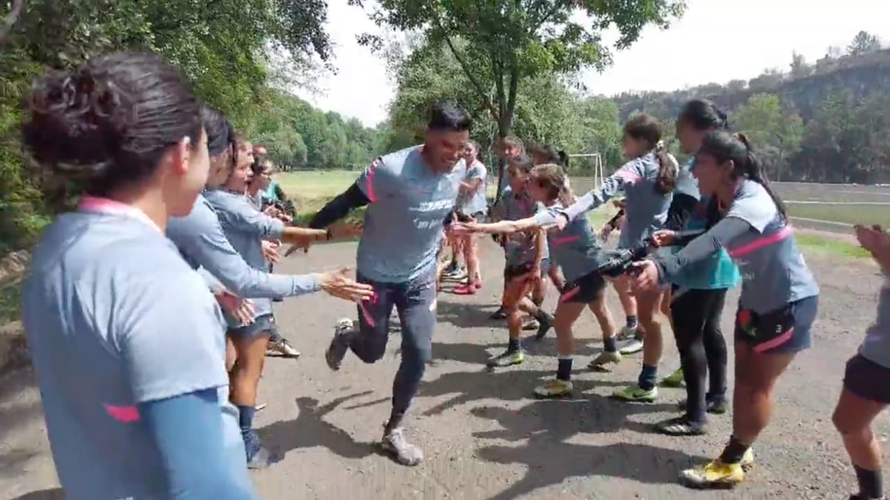 Motivante pasillo a Pumas rumbo a la Final en C.U.