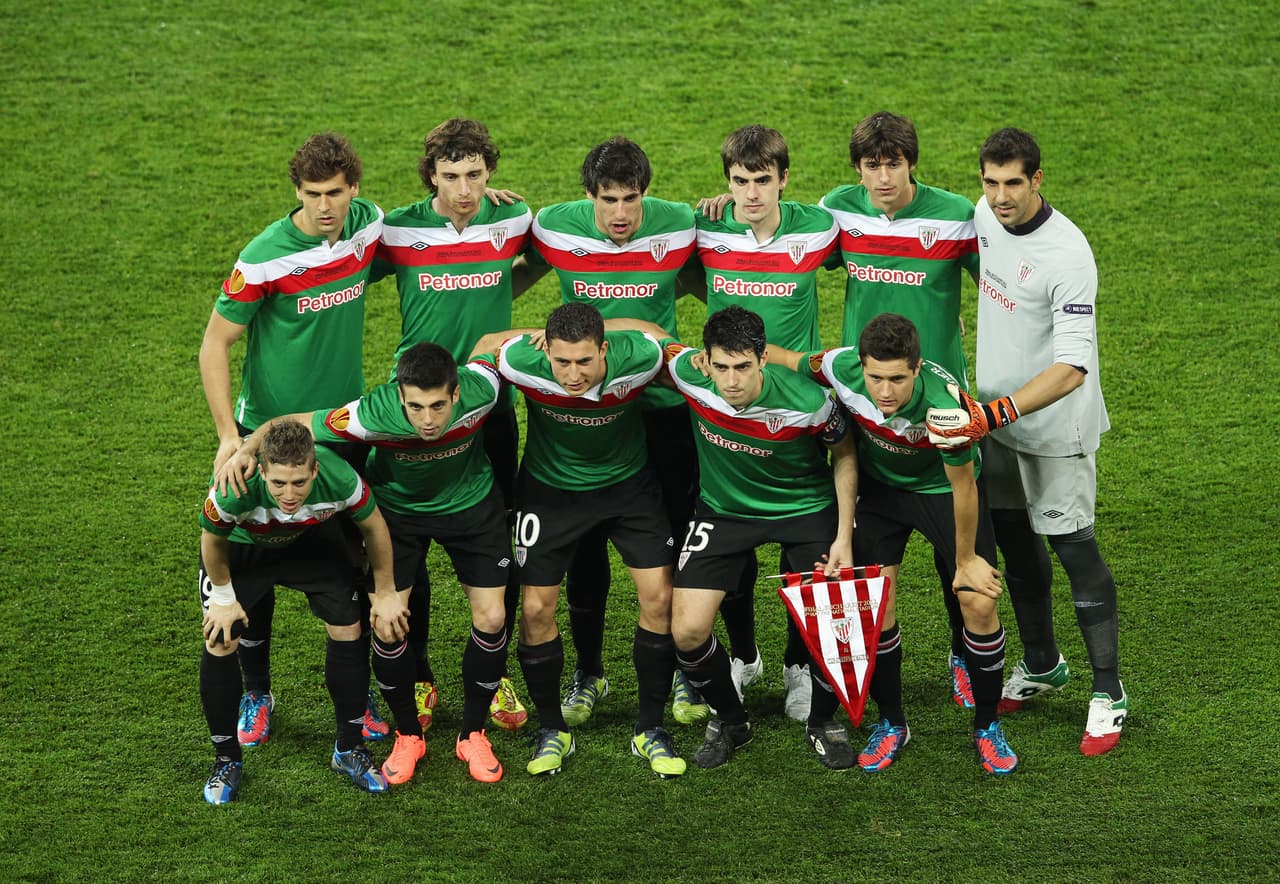 <b>Athletic Bilbao (España / 2011-2012) - </b>Dicho equipo de Marcelo Bielsa enamoró a todos con un gran juego, pero se quedó en la puerta de un título. Llegó a la final de la Europa League donde Falcao les quitó las ilusiones. Su único refuerzo fue Ander Herrera.
