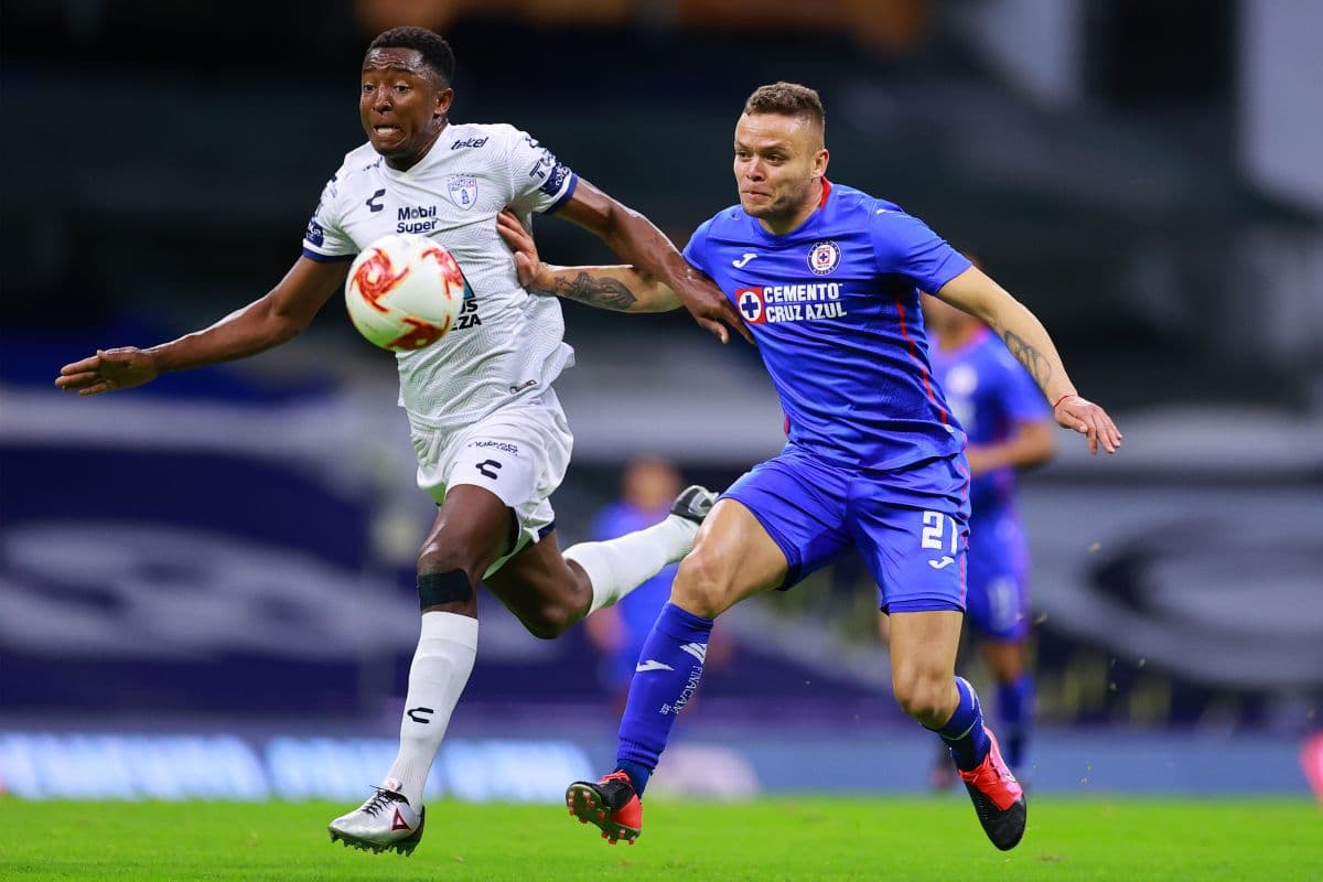 Casinos ponen a Cruz Azul favorito y Pachuca como 'Caballo Negro'