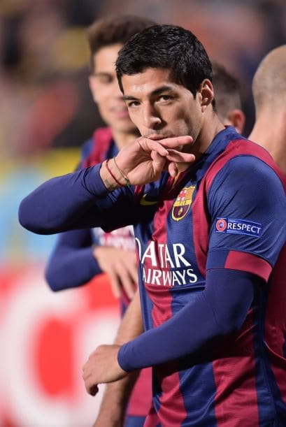 Lucho sorprendió con su casi inmediata adaptación al Barcelona y la fenomenal asociación que tiene con Messi y Neymar. Suárez sigue siendo el ‘depredador’ que brilló en la Premier League pues lleva 22 goles en la temporada y se ha hecho presente en los momentos más importantes de la misma. Ya fue el héroe en el derby español, ahora alza la mano para ser la estrella que dé la Champions a los blaugranas.
