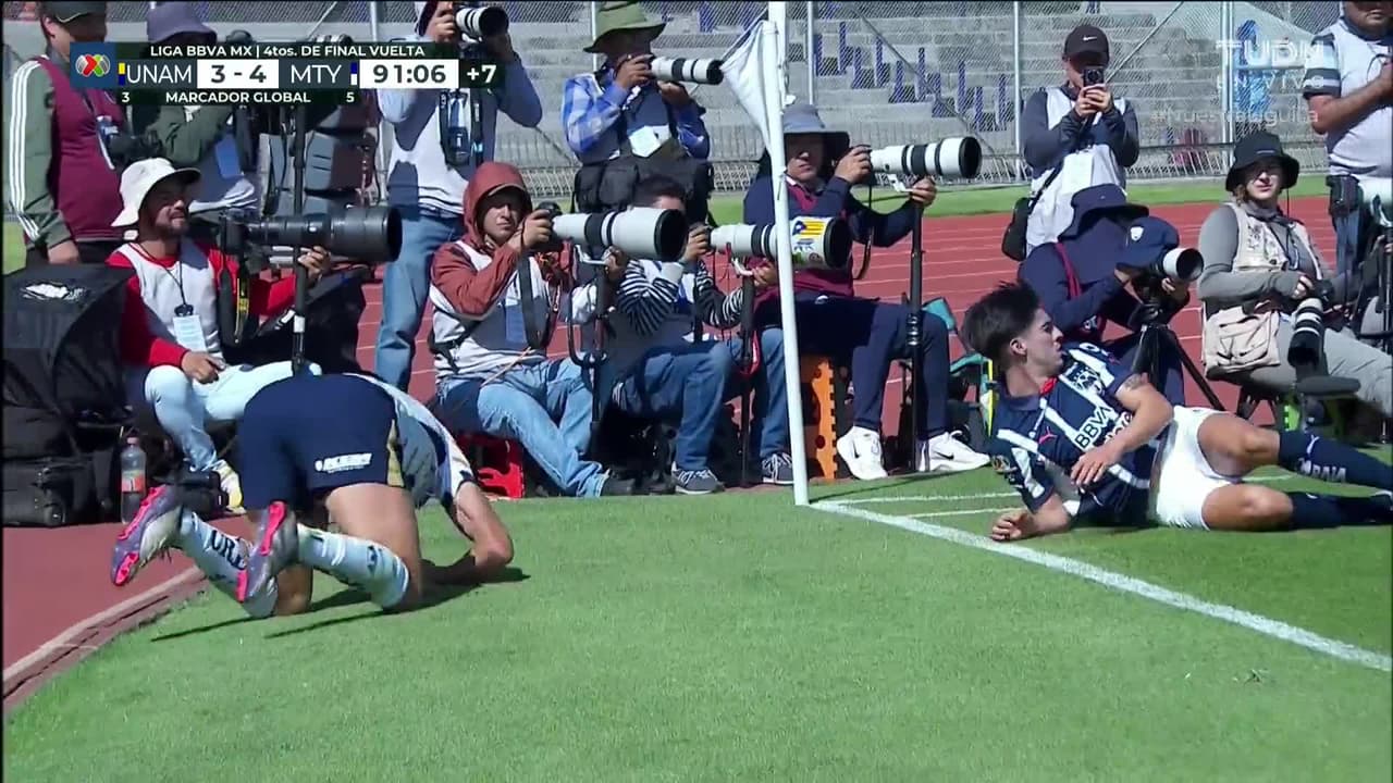 ¡TIRO ATAJADO! disparo por Guillermo Martínez.