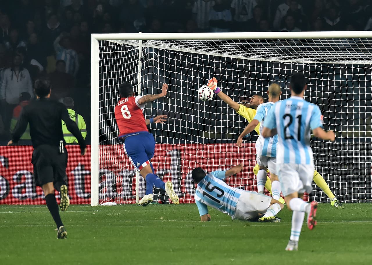 Por un momento parecía que Paraguay reaccionaría cuando al medio tiempo se fueron por 2-1 en desventaja.