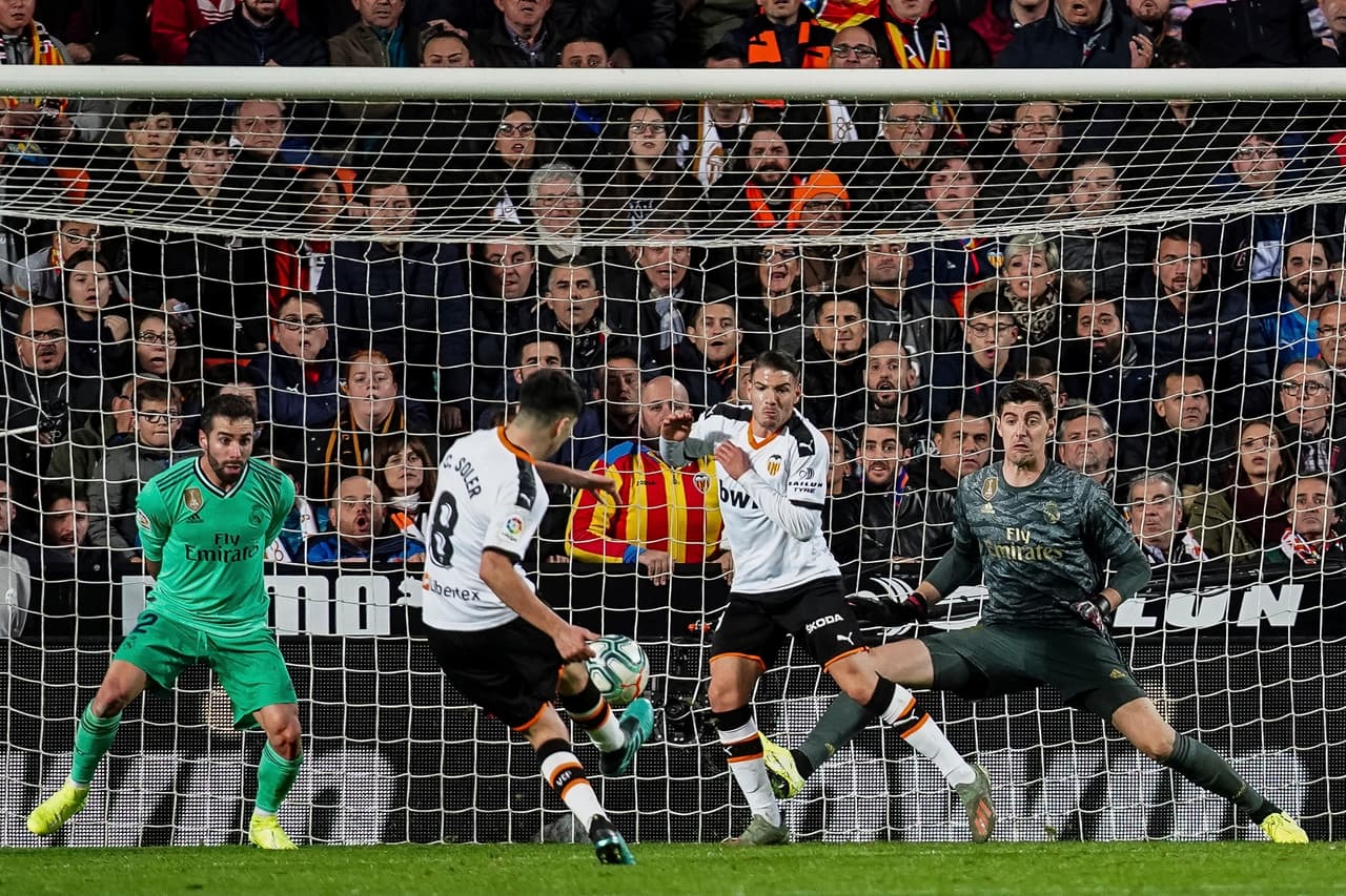 Contra letal del Valencia que finiquita Soler con un disparo a la red.