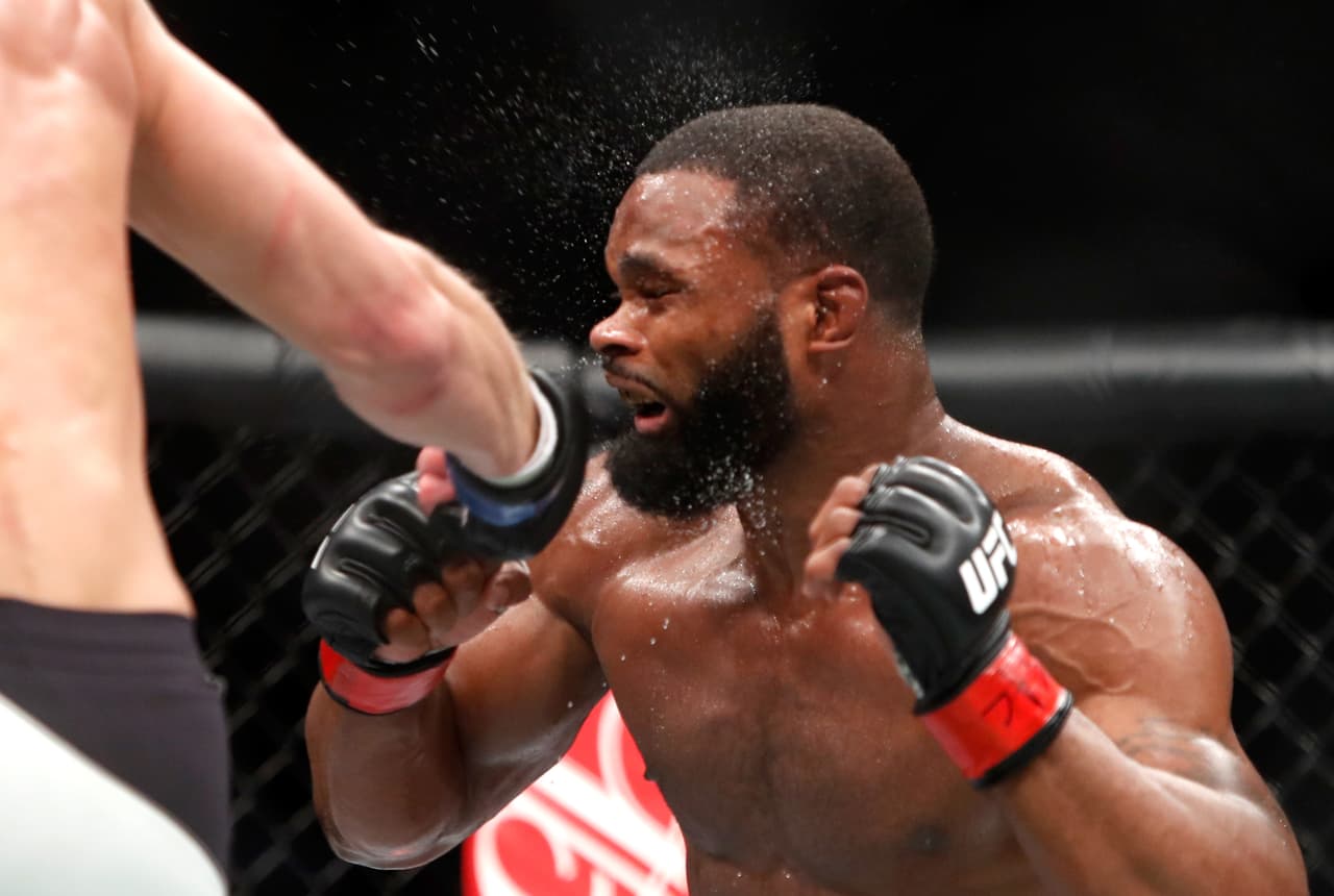 El estilo de karate de Stephen Thompson no fue suficiente para arrebatarle el cetro welter a Tyron Woodley.