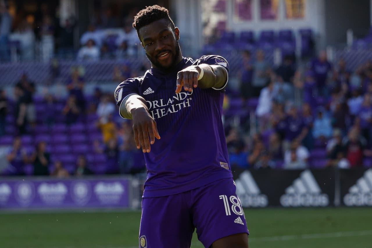 El gol de Daryl Dike puso en ventaja a 'los Leones'.
<br>