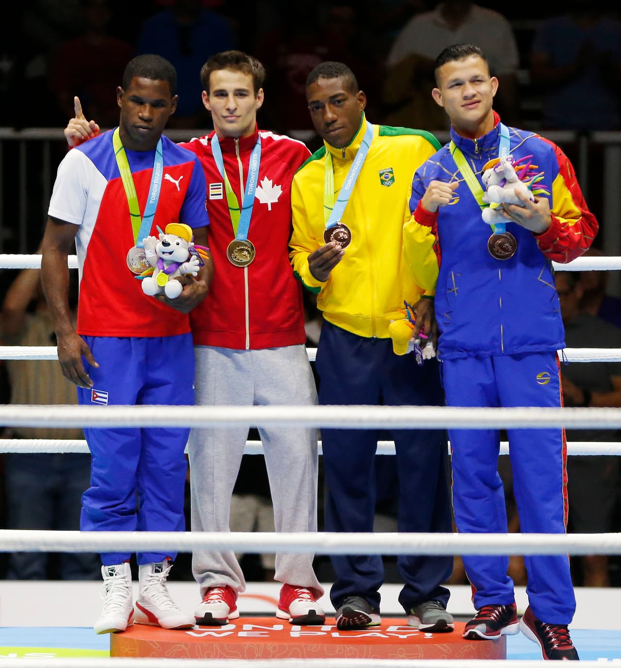 Arthur Biyarslanov de Candá ganó el oro en welter ligero, Yasnier Toledo de Cuba fue plata, Luis Arcón de Venezuela y Joedison de Jesús de Brasil fueron bronce.