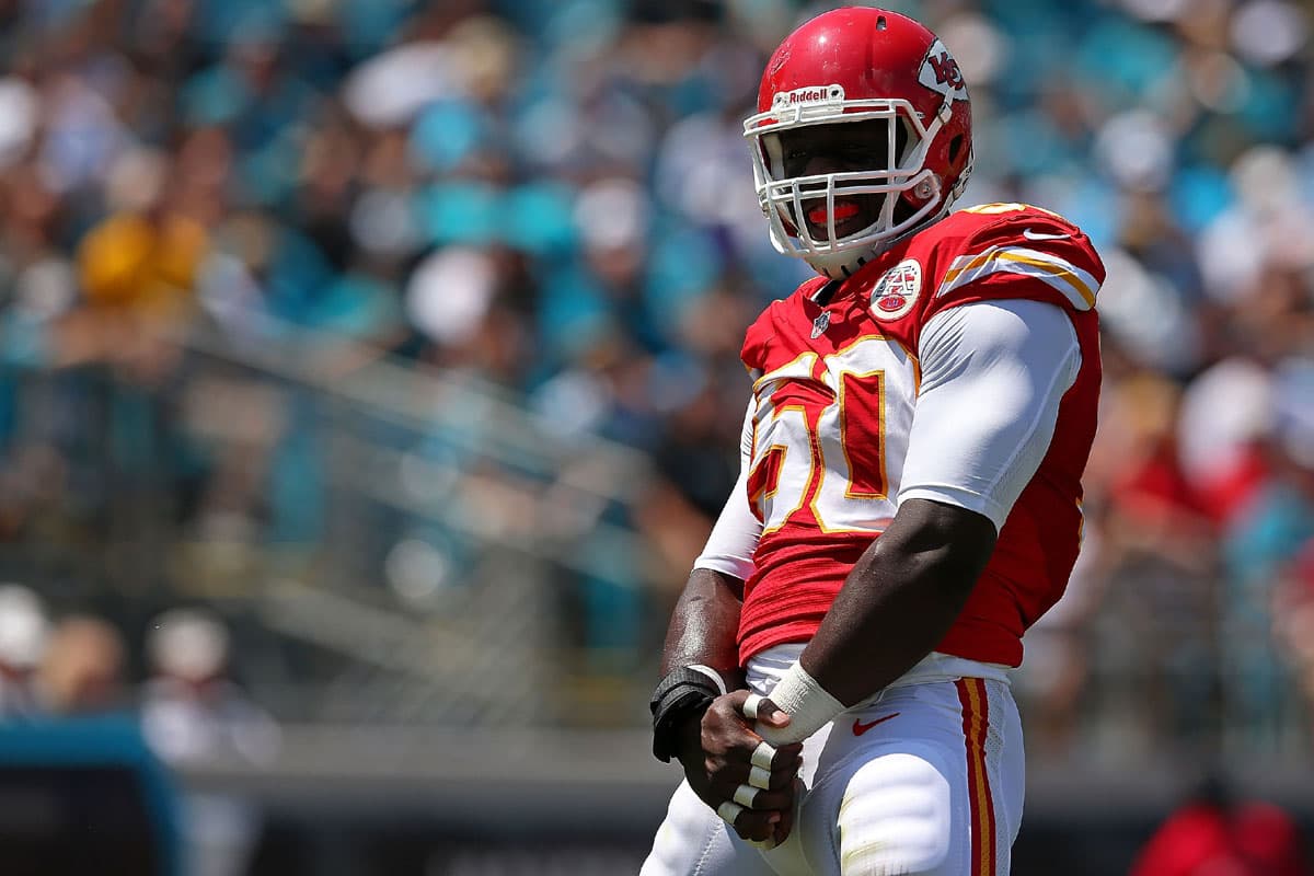 Los Chiefs hacen de Justin Houston el linebacker mejor pagado de la NFL