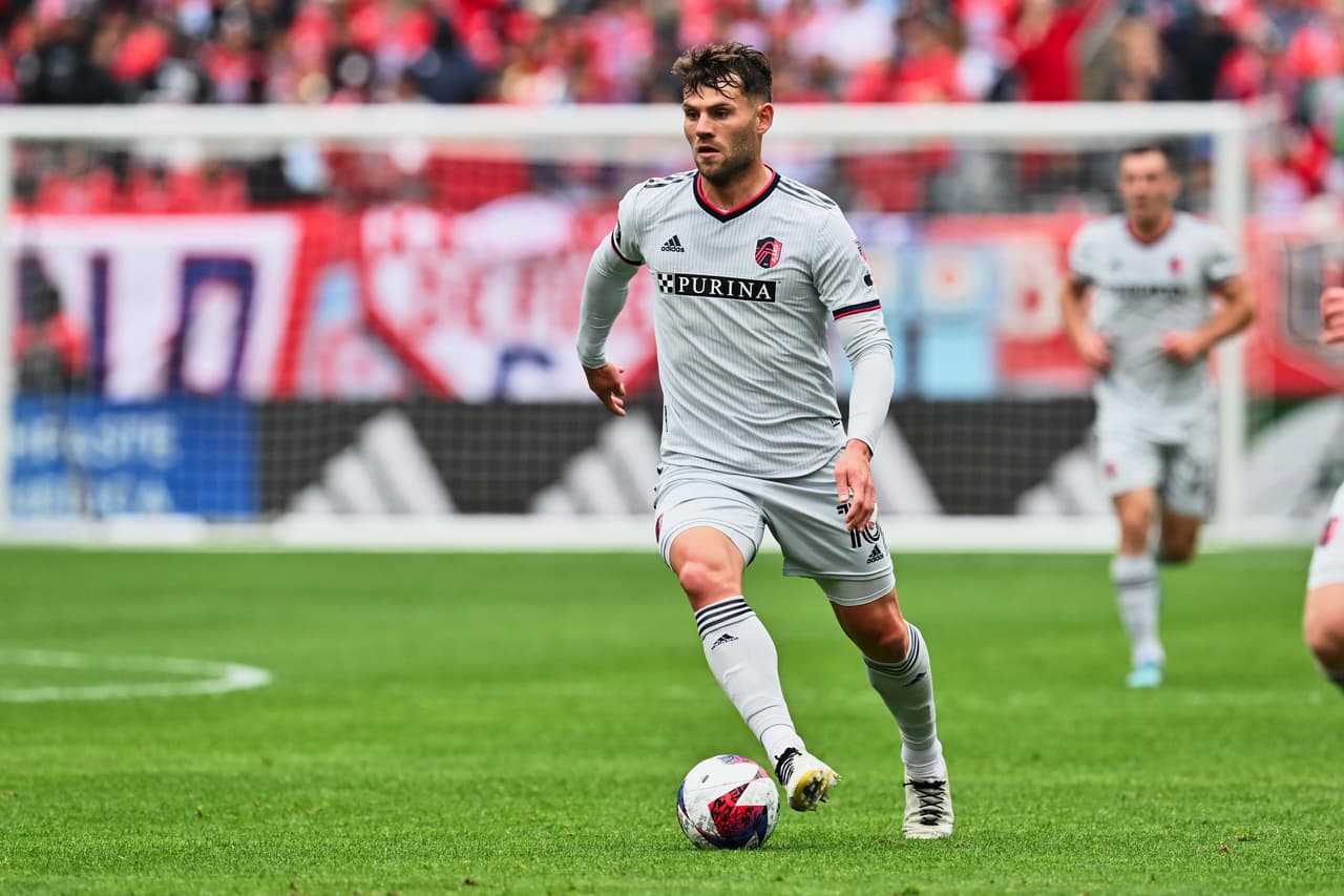 Mediocampista - EDUARD LÖWEN (St. Louis CITY SC)