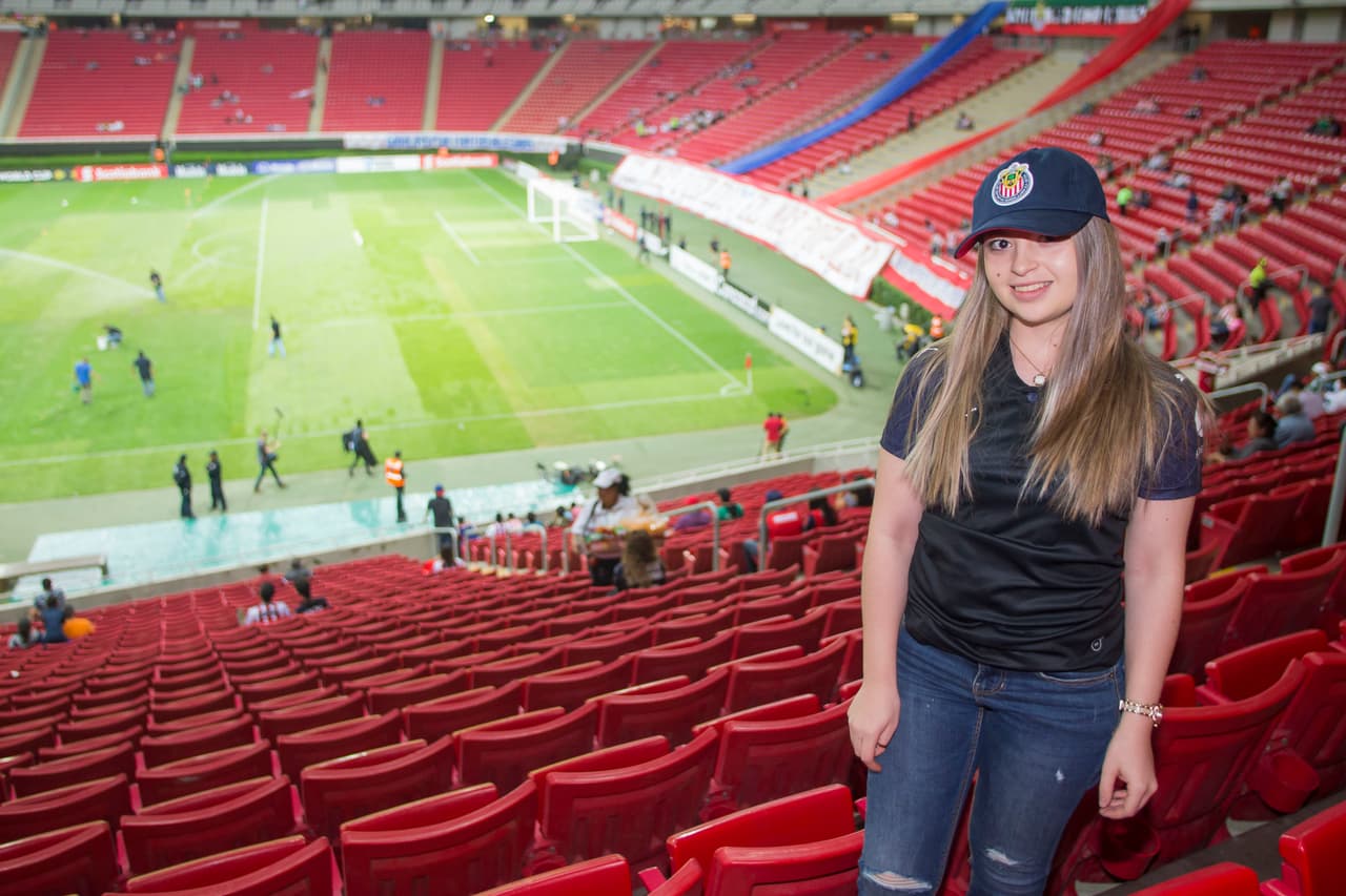 Los pocos aficionados que se acercaron al Estadio Akron llegaron con la ilusión de una remontada de su equipo ante los Seattle Sounders, que en Estados Unidos ganaron por la mínima diferencia.