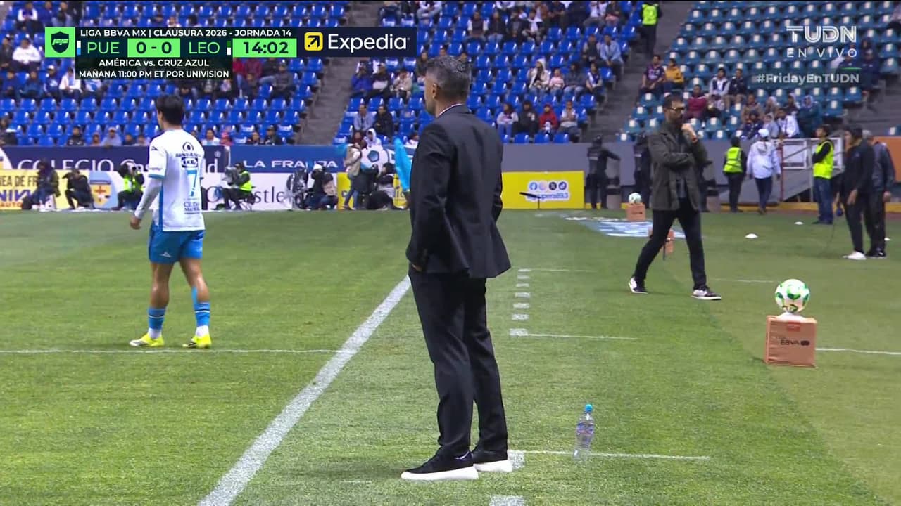 ¡TIRO ATAJADO! disparo por Emiliano Gómez.