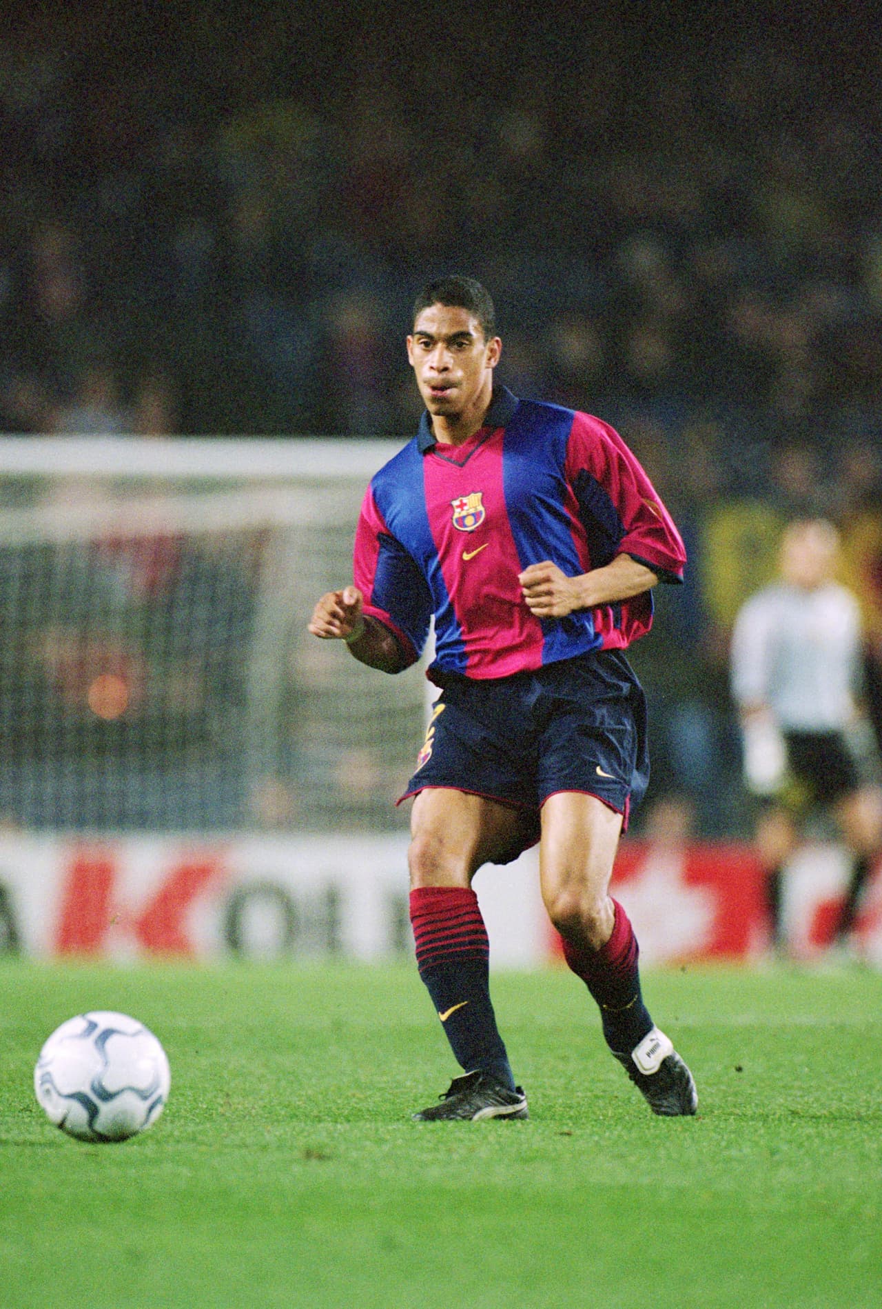 En el lateral estuvo ubicado 
<b>Michael Reiziger, </b>nacido en Holanda y hecho en la cantera del Ajax.