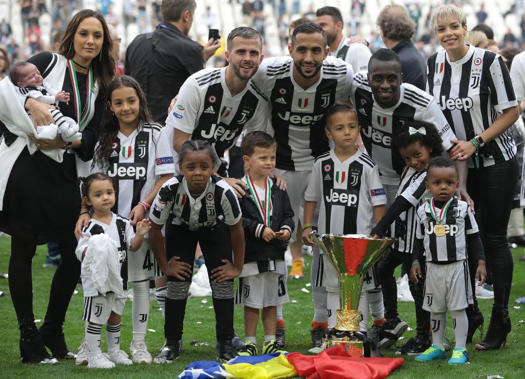2) 
<b>Juventus FC</b>. Contrario a lo que muchos pensaron, la Vecchia Signora no es el equipo más popular en esta red social, Aunque sí cuenta con el respaldo de 6.23 millones de seguidores.