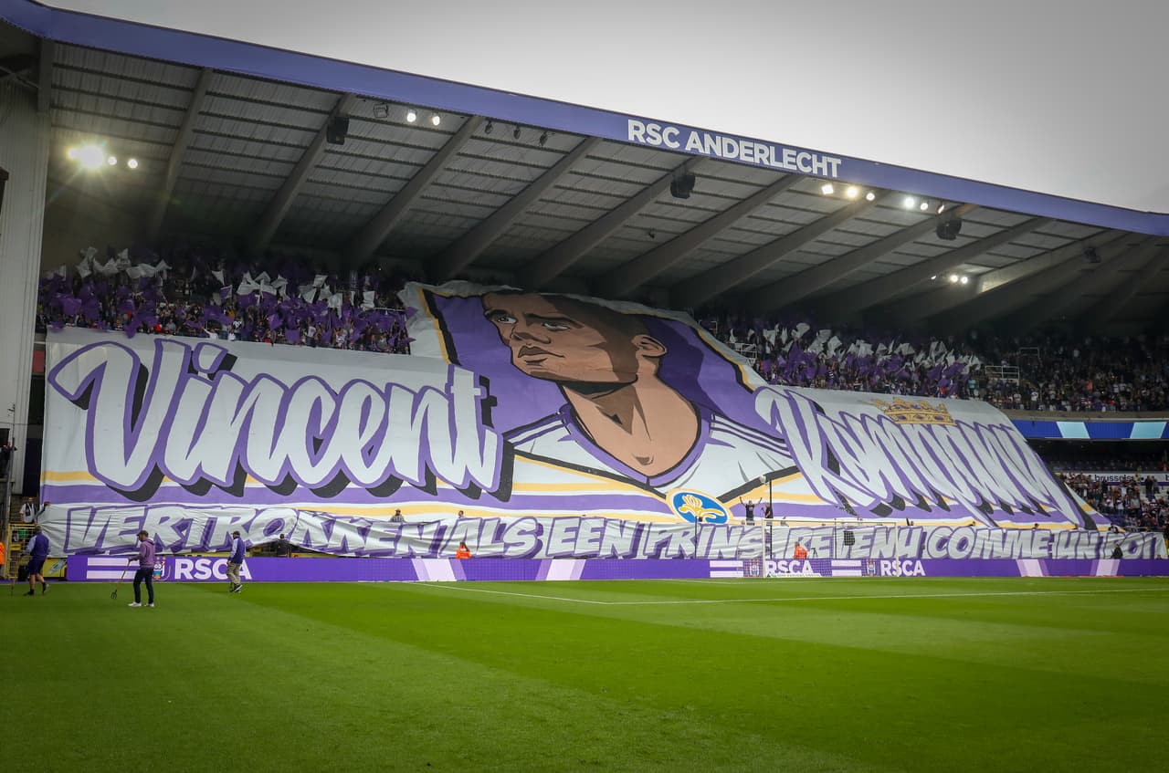 Kompany ha vuelto al Anderlecht, el equipo de sus amores, como jugador-entrenador para rescatarlo de una grave crisis.