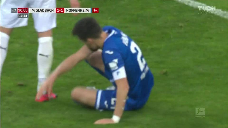 Tiro desviado de Christoph Baumgartner