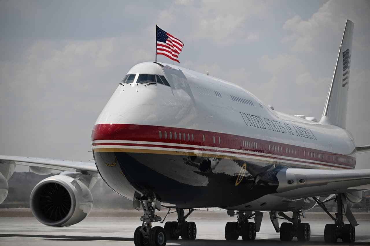 Interrogantes por la seguridad del avión presidencial de EEUU