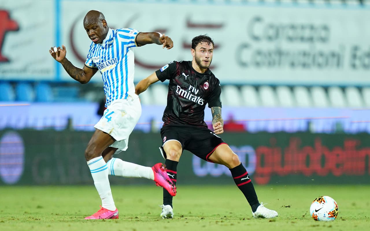 Milán reacciona en el segundo tiempo y con un autogol en la última jugada del partido consiguen el empate al minuto 90+6.