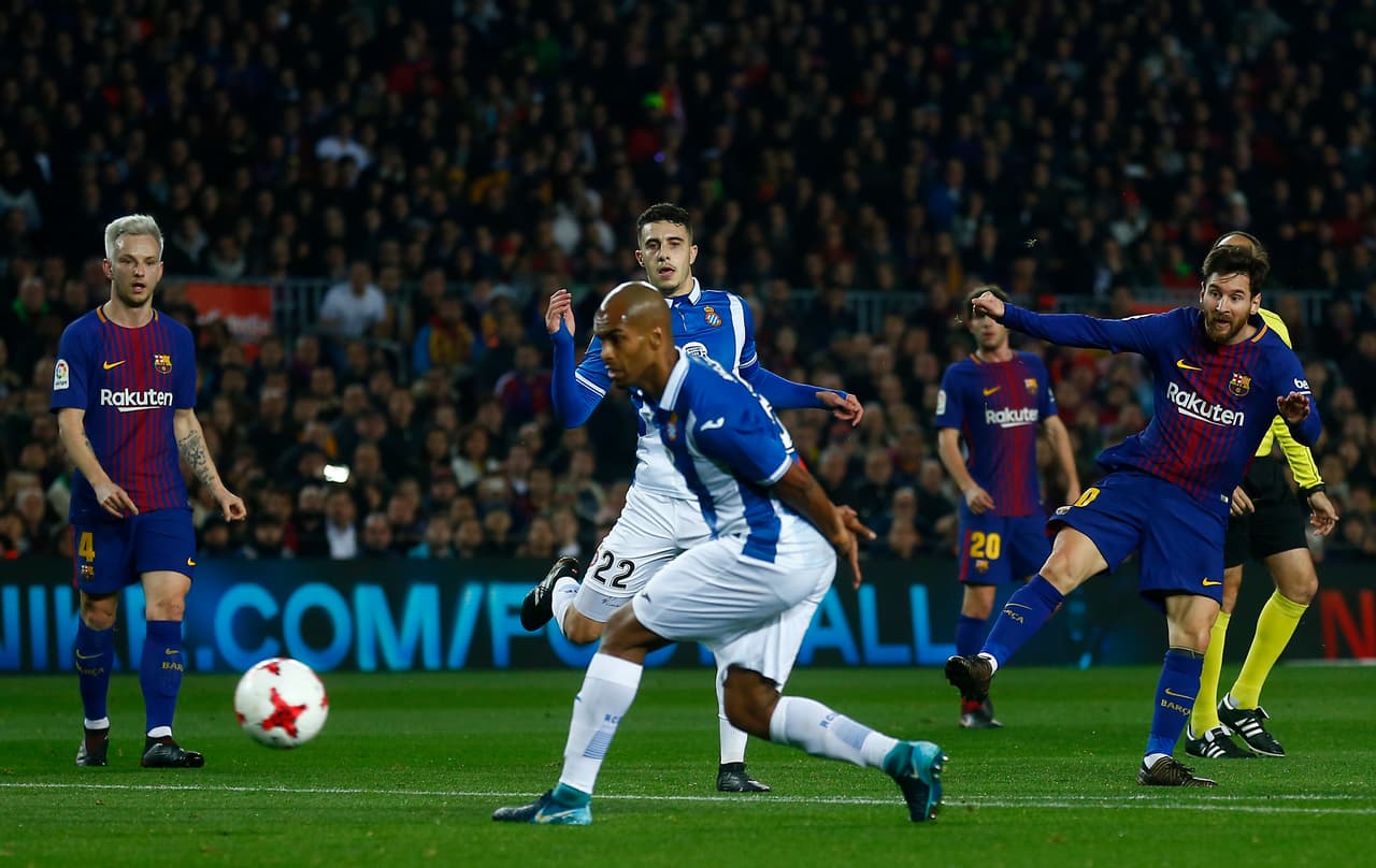Así apareció la magia del argentino Lionel Messi para poner el segundo tanto del partido a favor de los locales.