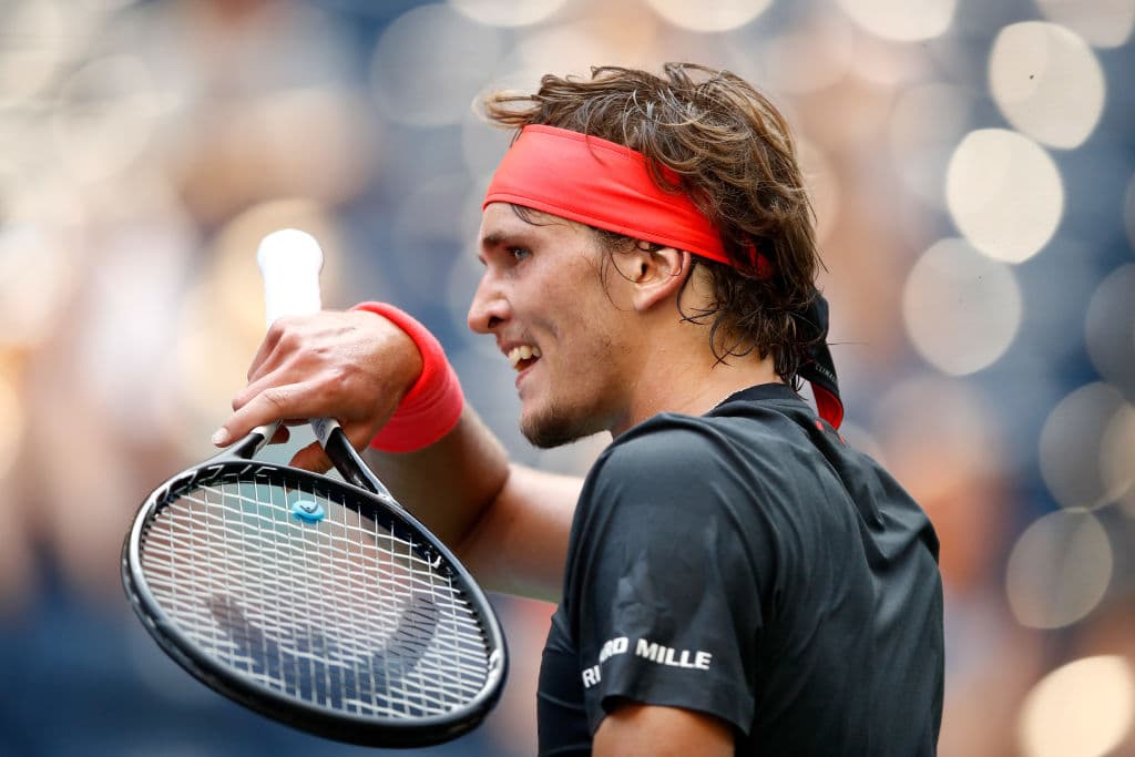 El alemán Alexander Zverev, el cuarto preclasificado, superó sin aspavientos al canadiense Peter Polansky por 6-2, 6-1 y 6-2 para avanzar a la siguiente fase del certamen.