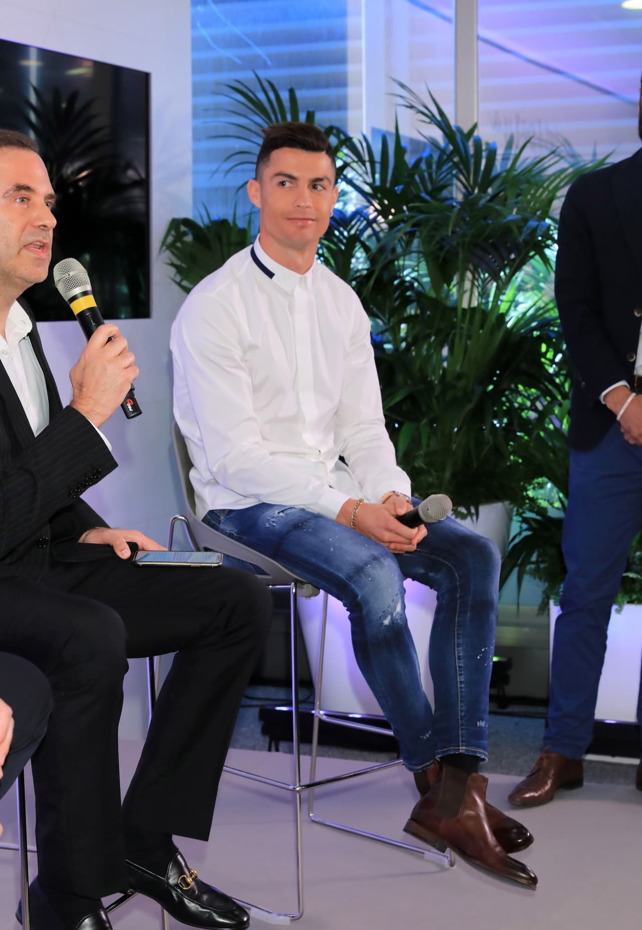 Así fue la presentación del nuevo negocio de Cristiano Ronaldo en Madrid, en medio de la expectativa de otro logro del portugués en España, aunque esta vez fuera de la cancha.