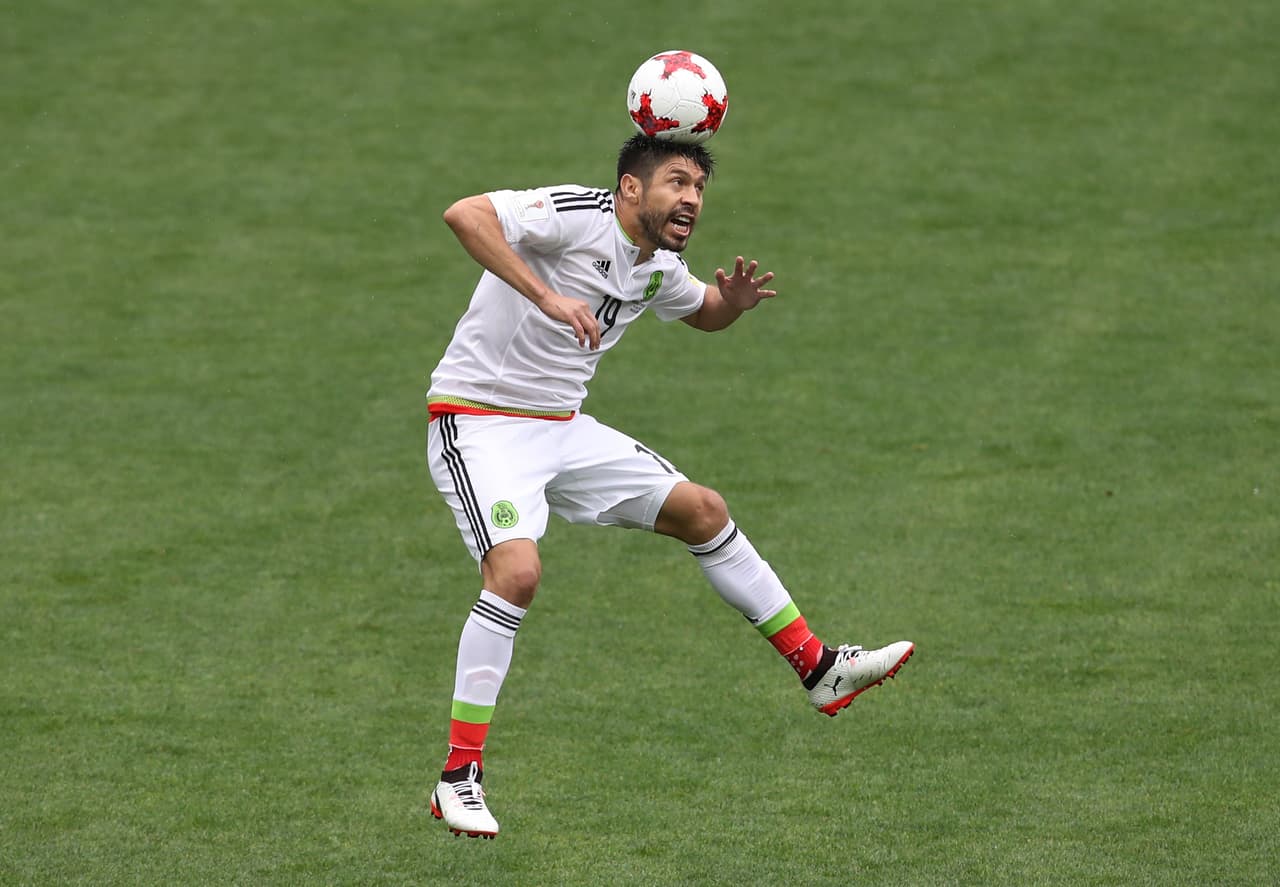 MOSCOW, RUSSIA - JULY 02: Oribe Peralta of Mexico heads the ball during the FIFA Confederations Cup Russia 2017 Play-Off for Third Place between Portugal and Mexico at Spartak Stadium on July 2, 2017 in Moscow, Russia. (Photo by Francois Nel/Getty Images)