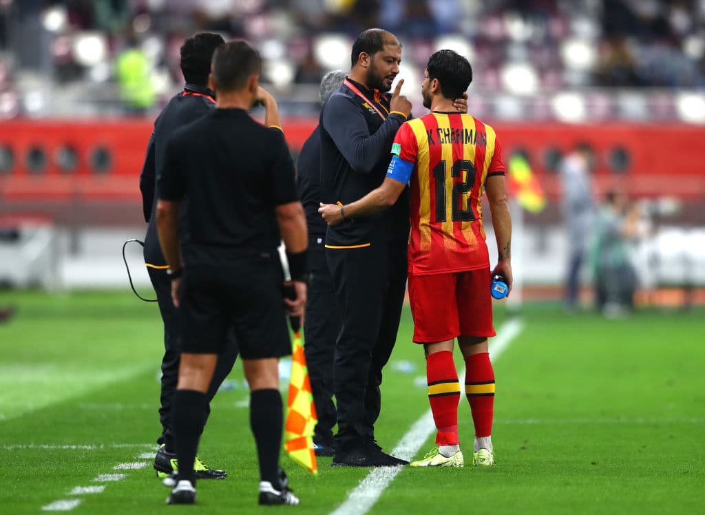 Con hat-trick de Hamdou Elhouni, doblete de Badri y uno m´ás de Derbali, el Es Tunis venció 6-2 al Al Sadd de Xavi Hernández.