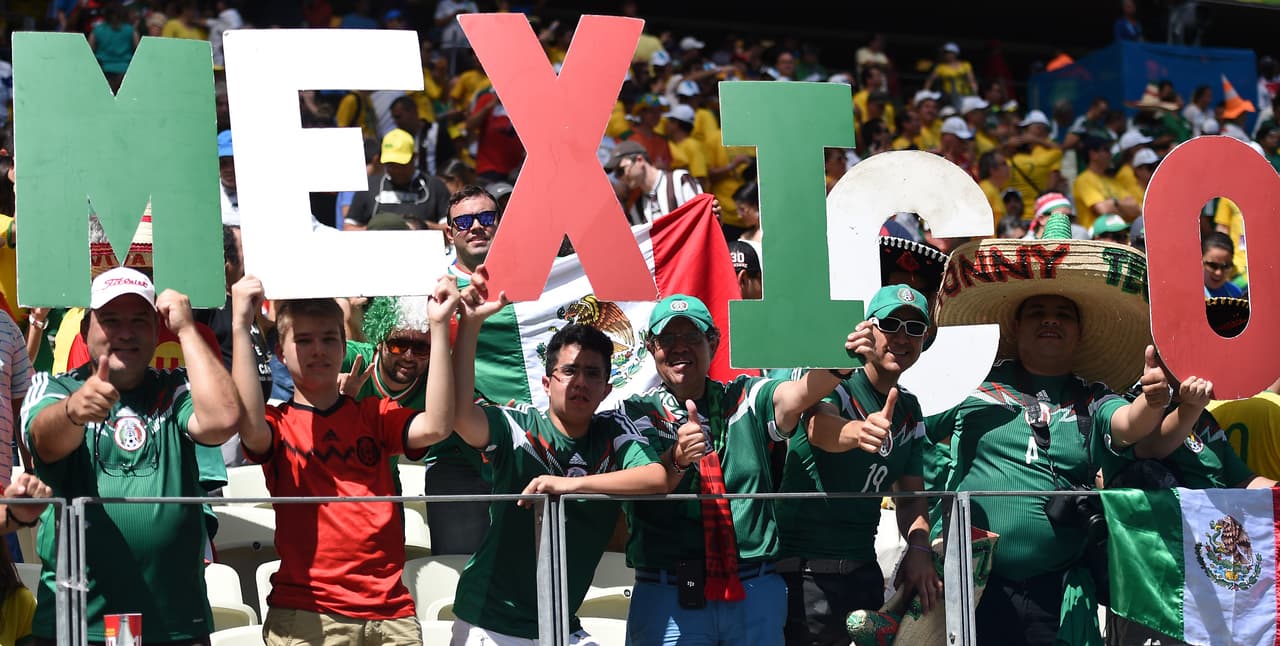 La afición mexicana que vaya al Mundial de Rusia deberá de tener cuidado con lo que hace.