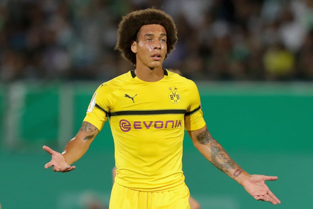 2) 
<b>Borussia Dortmund</b>. Los negro y amarillo son el equipo que acecha la punta de las nóminas más caras de la Bundesliga. Pero lejos del primer sitio. El valor colectivo de su plantilla es 378.2 mde.