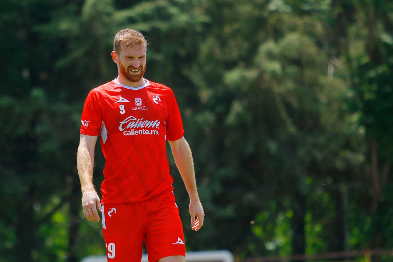 Atlético San Luis, con doblete de Diego Pineda, venció 2-1 de visita a Monarcas Morelia, que descontó con Mario Osuna, en juego de preparación de pretemporada en la cancha anexa del estadio Morelos, previo al Apertura 2019 de la Liga MX.