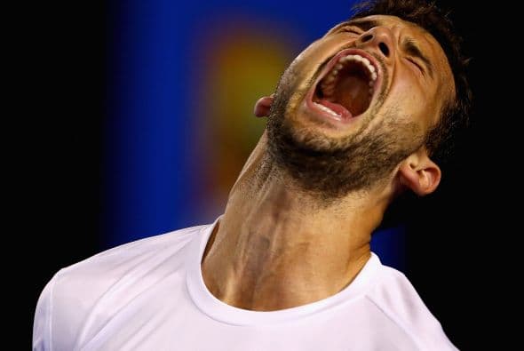 Semana del 19 - 26 de Enero 2015 - Melbourne, Australia - 25 de enero: Grigor Dimitrov de Bulgaria celebra un punto en el segundo set en su partido de cuarta ronda ante Andy Murray de Gran Bretaña durante el día siete del Abierto de Australia 2015 en Melbourne Park.