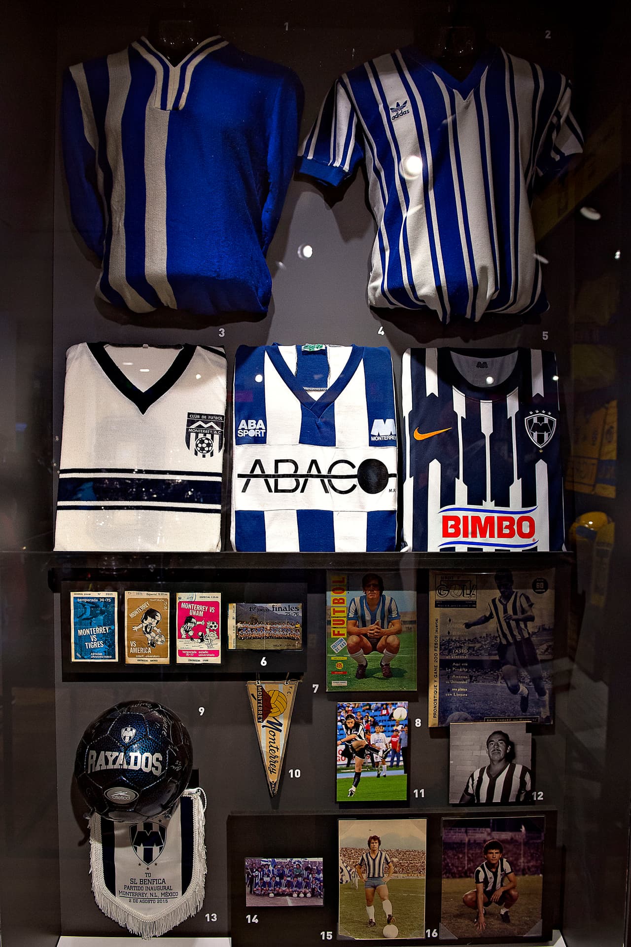 Monterrey da una muestra de cómo su historia está relatada a través de sus playeras.