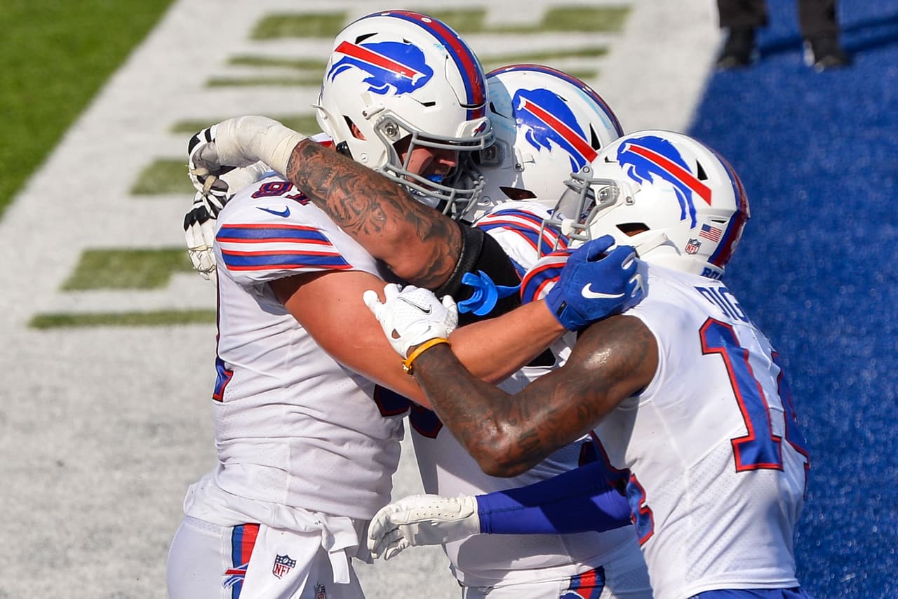 <b>Buffalo Bills | victoria vs Los Angeles Rams 35-32</b>
<br>El QB Josh Allen ha lanzado más de 300 yardas por partido, 10 touchdowns y una sola intercepción, números de MVP. Por el contrario, la defensa ocupa el puesto 20 en yardas permitidas por juego y el 16 en puntos por juego.
