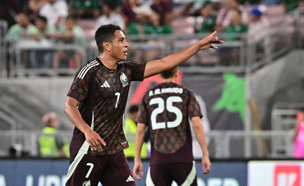 Luis Romo, de Chivas, tampoco estará para los duelos ante los sudamericanos pese al buen momento del equipo en el Apertura 2025.