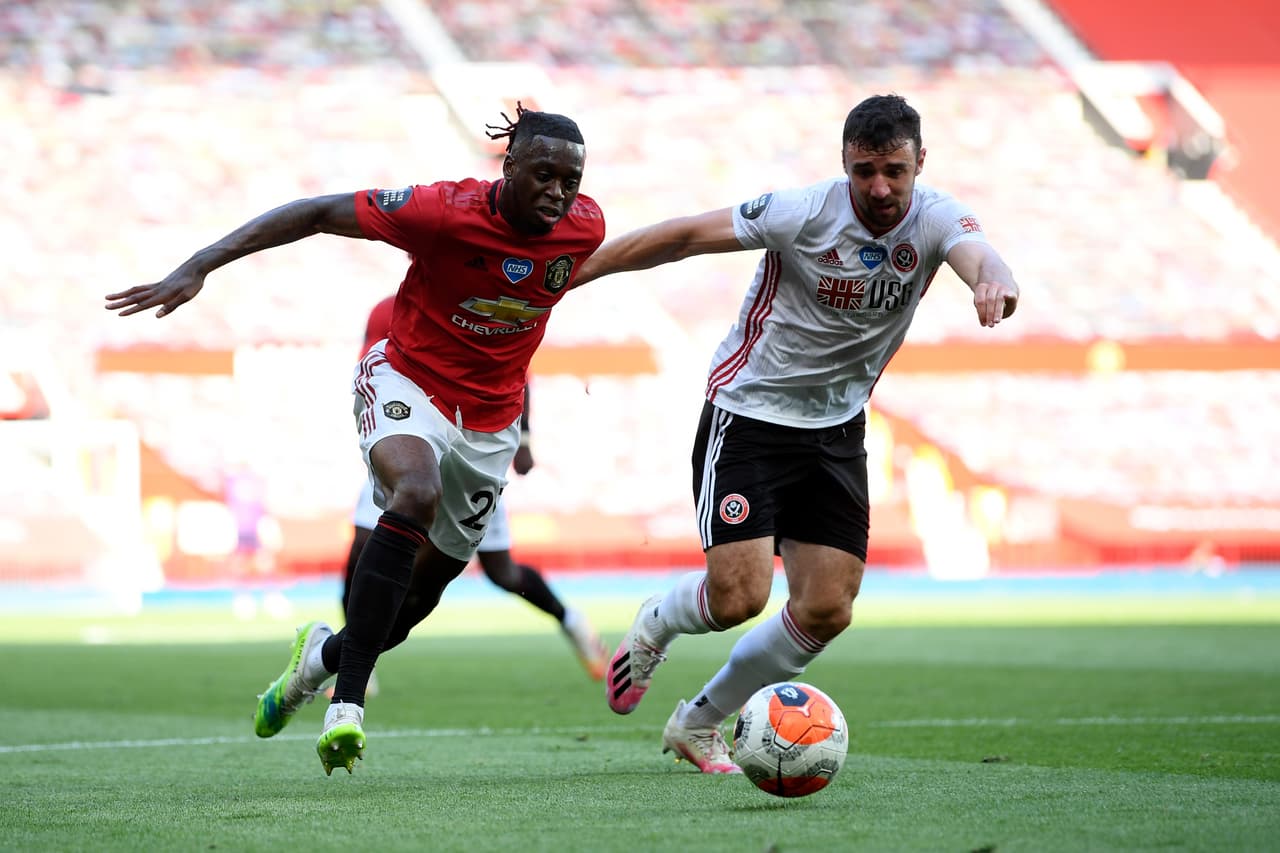 El Manchester United destroza al Sheffield 3-0 con hat-trick de Martial en Old Trafford y se aferra a puestos europeos.