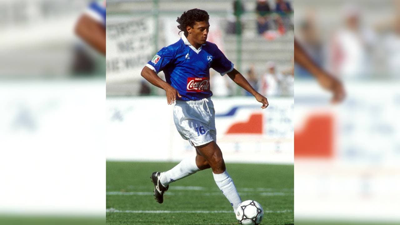 Sergio Almaguer | Portó ocho uniformes: Ángeles de Puebla, Puebla, Necaxa, Correcaminos, Querétaro, Tigres, Cruz Azul, Jaguares.