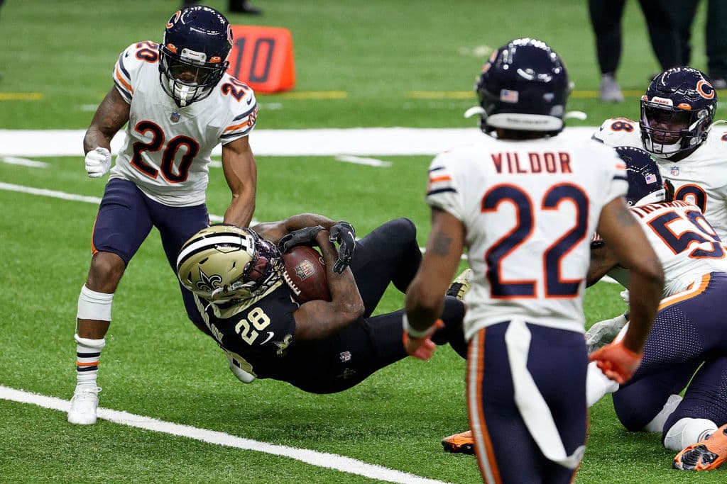 La defensa de los Saints maltrata a la ofensiva de los Chicago Bears y los de Nuevo Orleans terminan ganando cómodamente 9-21.