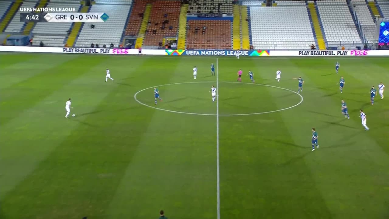 ¡TIRO ATAJADO! disparo por Dimitris Limnios.