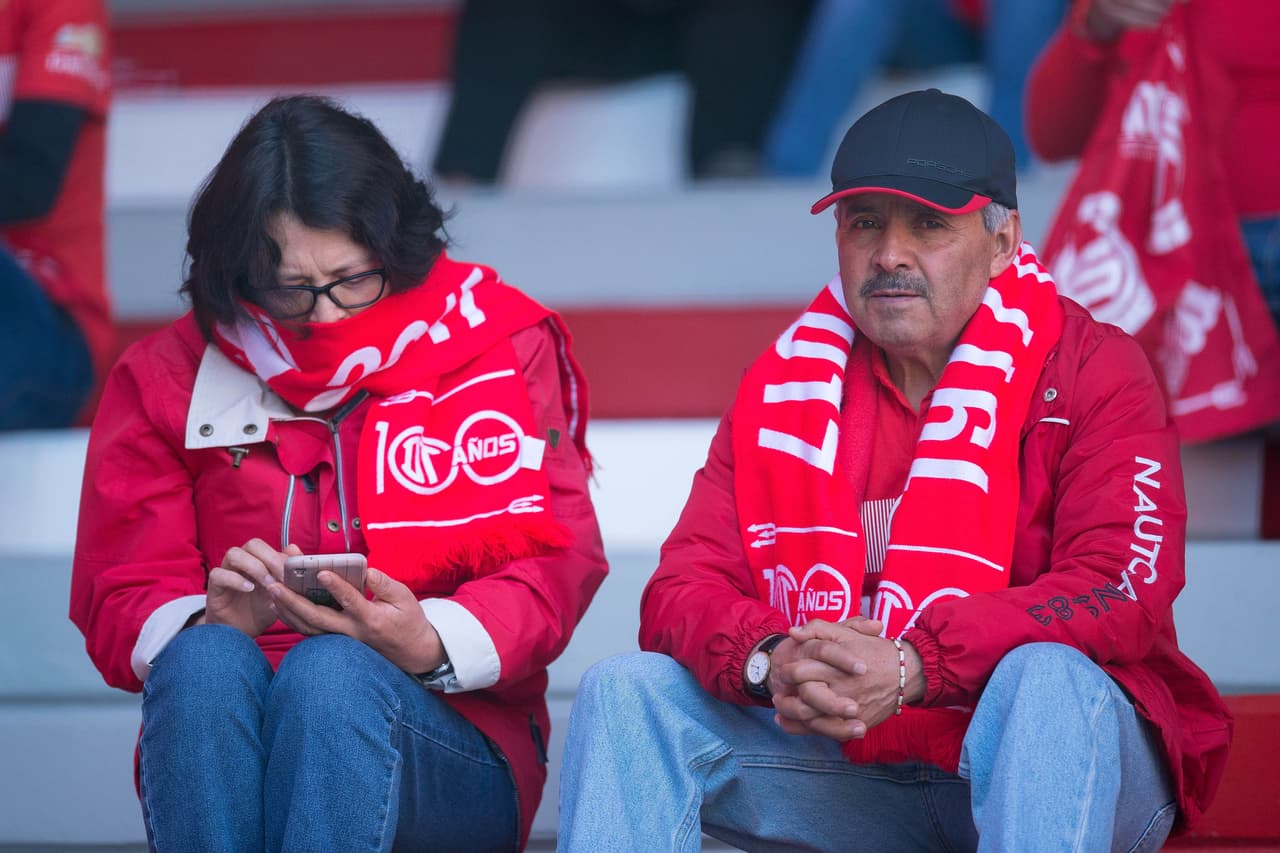 Los fanáticos de los 'Diablos Rojos' llegaron fieles con la expectativa de ver el triunfo de su equipo.