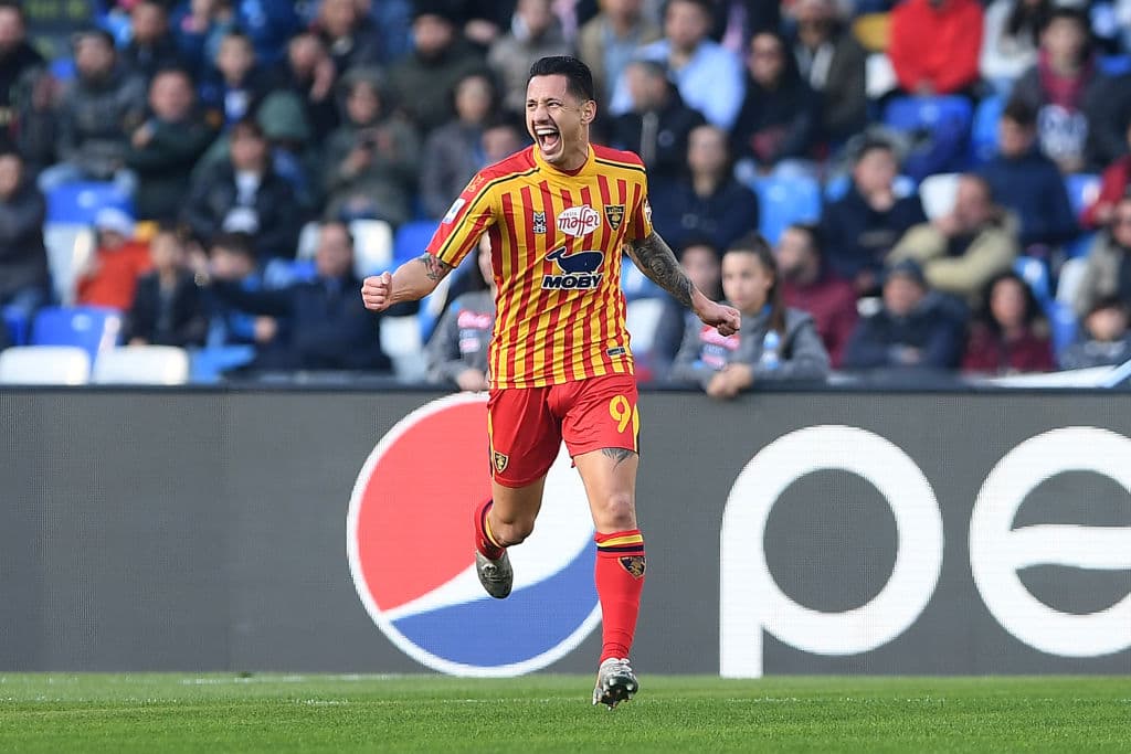Lecce obtiene una victoria cómoda ante el Napoli de Gattuso con 3-2. El último tanto para la escuadra napolitana cayó en el minuto 89 por parte de Callejón. El mexicano Hirving Lozano entró al minuto 76 del partido.