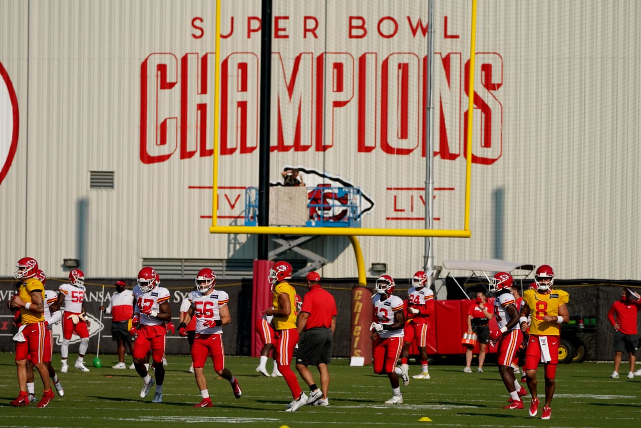 Kansas City Chiefs reciben anillos de campeones del Super Bowl LIV