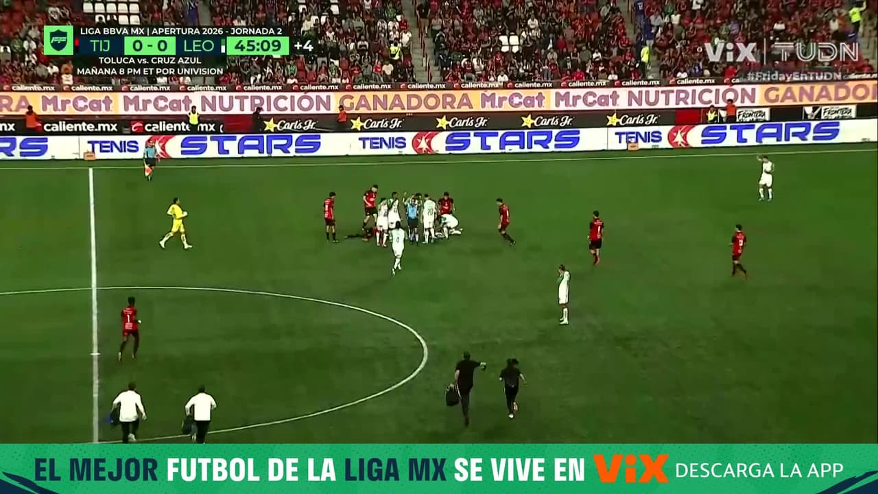 ¡Vaya golpe! ‘Plátano’ Alvarado termina cortado de la ceja