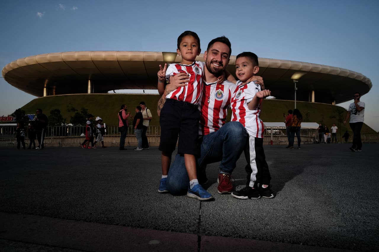 Los aficionados de Chivas están listos en el Estadio Akron para el juego contra Puebla en la Jornada 15 del 
<a href="https://www.univision.com/deportes/futbol/liga-mx/*">Clausura 2019</a>.